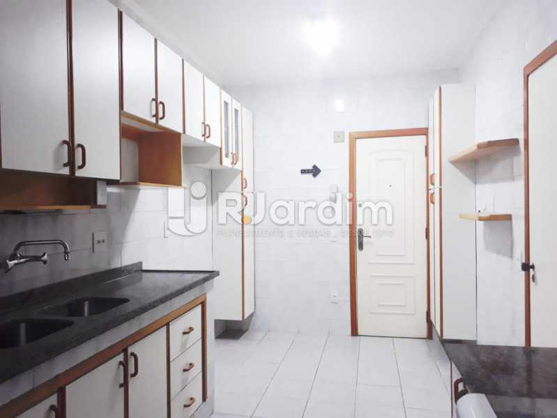 Conheça cozinha do imóvel - Apartamento de 3 quartos sendo 1 suíte na Lagoa - LAAP32069 - 17 cozinha - Apartamento de 3 quartos sendo 1 suíte na Lagoa - LAAP32069 - 17