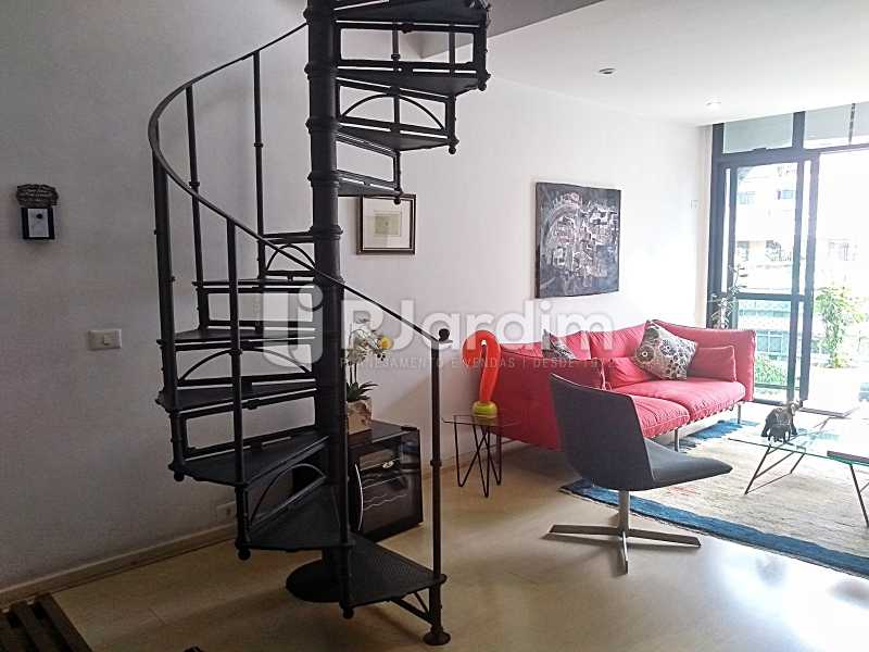 Conheça Acesso 2 piso do imóvel - Cobertura À Venda - Leblon - Rio de Janeiro - RJ - BGCO30001 - 5 Acesso 2 piso - Cobertura À Venda - Leblon - Rio de Janeiro - RJ - BGCO30001 - 5