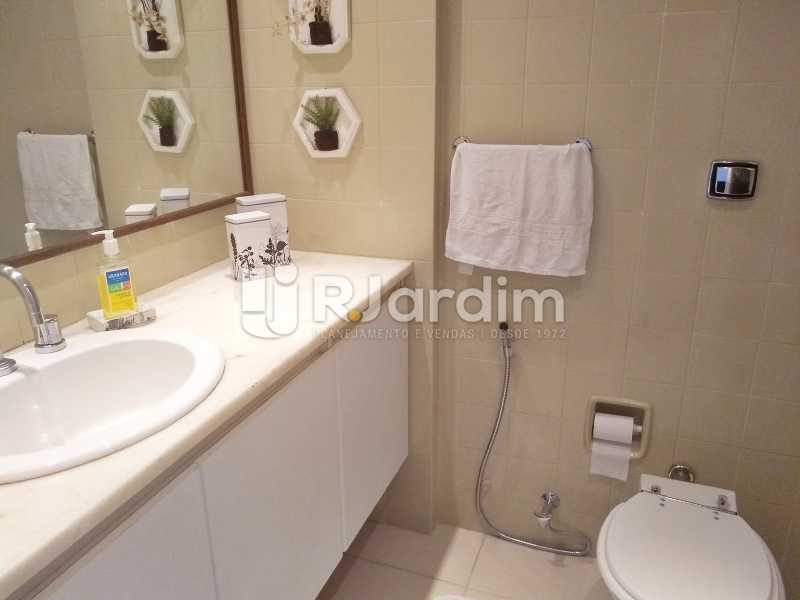 Conheça Banheiro Socail do imóvel - Cobertura À Venda - Leblon - Rio de Janeiro - RJ - BGCO30001 - 14 Banheiro Socail - Cobertura À Venda - Leblon - Rio de Janeiro - RJ - BGCO30001 - 14
