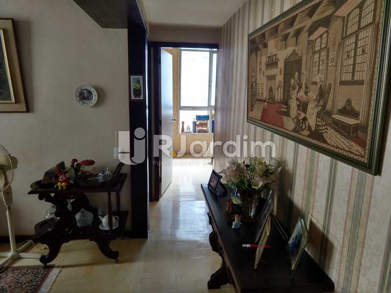 Conheça Circulação do imóvel - Apartamento Leblon 3 Quartos Compra Venda Avaliação Imóveis - LAAP32098 - 14 Circulação - Apartamento Leblon 3 Quartos Compra Venda Avaliação Imóveis - LAAP32098 - 14