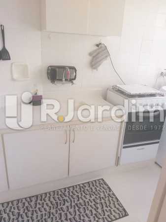 Conheça 20190417_151223-2592x3456 do imóvel - Flat Para Alugar - Leblon - Rio de Janeiro - RJ - LAFL10089 - 6 20190417_151223-2592x3456 - Flat Para Alugar - Leblon - Rio de Janeiro - RJ - LAFL10089 - 6