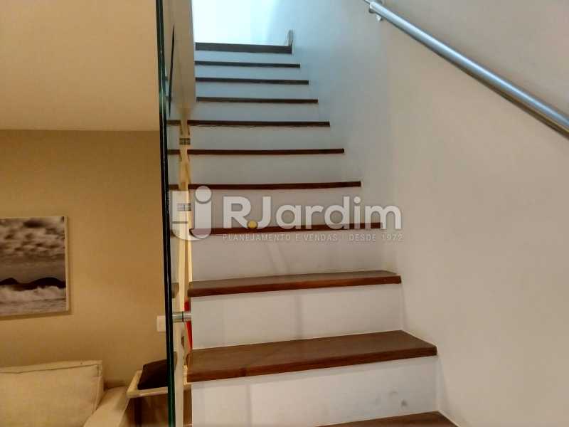 Conheça Acesso 2º piso do imóvel - Cobertura Leblon, Zona Sul,Rio de Janeiro, RJ À Venda, 3 Quartos, 166m² - LACO30276 - 17 Acesso 2º piso - Cobertura Leblon, Zona Sul,Rio de Janeiro, RJ À Venda, 3 Quartos, 166m² - LACO30276 - 17