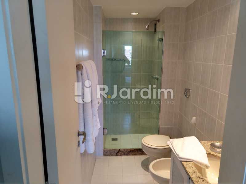 Conheça Banheiro suite do imóvel - Cobertura Leblon, Zona Sul,Rio de Janeiro, RJ À Venda, 3 Quartos, 166m² - LACO30276 - 14 Banheiro suite - Cobertura Leblon, Zona Sul,Rio de Janeiro, RJ À Venda, 3 Quartos, 166m² - LACO30276 - 14