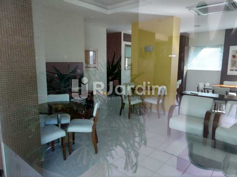 Conheça Salão de festas do imóvel - Cobertura Leblon, Zona Sul,Rio de Janeiro, RJ À Venda, 3 Quartos, 166m² - LACO30276 - 26 Salão de festas - Cobertura Leblon, Zona Sul,Rio de Janeiro, RJ À Venda, 3 Quartos, 166m² - LACO30276 - 26