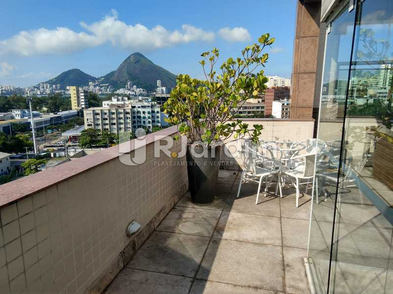 Conheça Vista terraço do imóvel - Cobertura Leblon, Zona Sul,Rio de Janeiro, RJ À Venda, 3 Quartos, 166m² - LACO30276 - 24 Vista terraço - Cobertura Leblon, Zona Sul,Rio de Janeiro, RJ À Venda, 3 Quartos, 166m² - LACO30276 - 24