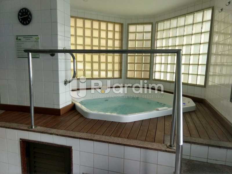 Conheça Hidromassagem do imóvel - Cobertura Leblon, Zona Sul,Rio de Janeiro, RJ À Venda, 3 Quartos, 166m² - LACO30276 - 29 Hidromassagem - Cobertura Leblon, Zona Sul,Rio de Janeiro, RJ À Venda, 3 Quartos, 166m² - LACO30276 - 29