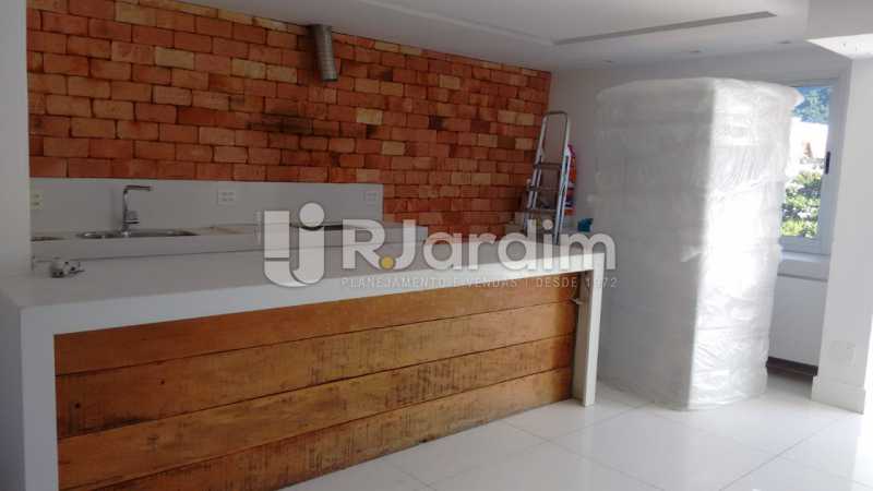 Conheça cozinha americana do imóvel - Cobertura de 2 quartos no Jardim Botânico - LACO20100 - 6 cozinha americana - Cobertura de 2 quartos no Jardim Botânico - LACO20100 - 6