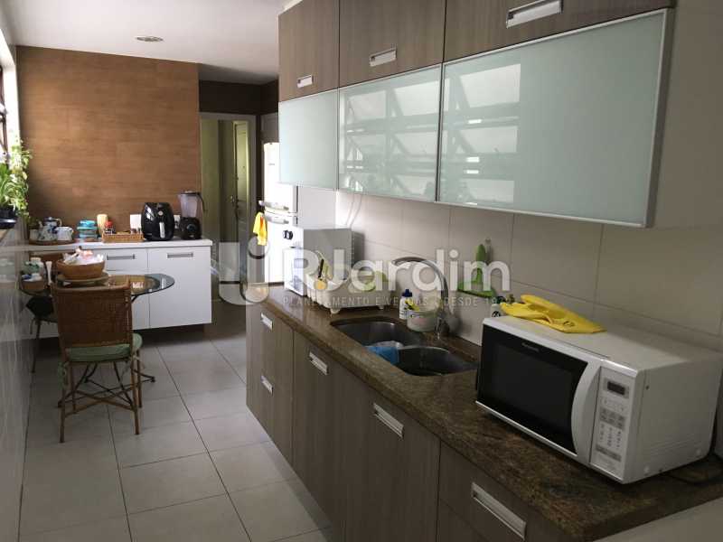 Conheça Cozinha do imóvel - Apartamento À Venda - Gávea - Rio de Janeiro - RJ - LAAP32087 - 24 Cozinha - Apartamento À Venda - Gávea - Rio de Janeiro - RJ - LAAP32087 - 24
