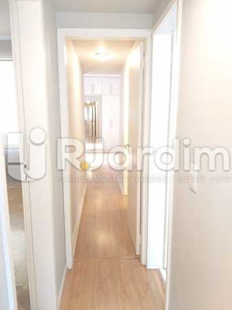 Conheça corredor do imóvel - Apartamento Jardim Botânico 2 Quartos Aluguel Administração Imóveis - LAAP21477 - 12 corredor - Apartamento Jardim Botânico 2 Quartos Aluguel Administração Imóveis - LAAP21477 - 12