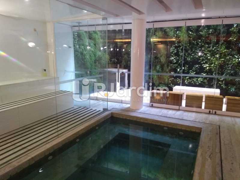 Conheça Piscina do imóvel - Cobertura Avenida Visconde de Albuquerque,Leblon, Zona Sul,Rio de Janeiro, RJ À Venda, 2 Quartos, 130m² - LACO20101 - 27 Piscina - Cobertura Avenida Visconde de Albuquerque,Leblon, Zona Sul,Rio de Janeiro, RJ À Venda, 2 Quartos, 130m² - LACO20101 - 27