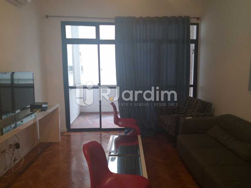Conheça sala do imóvel - Apartamento Leblon, Zona Sul,Rio de Janeiro, RJ Para Alugar, 2 Quartos, 85m² - LAAP21482 - 3 sala - Apartamento Leblon, Zona Sul,Rio de Janeiro, RJ Para Alugar, 2 Quartos, 85m² - LAAP21482 - 3