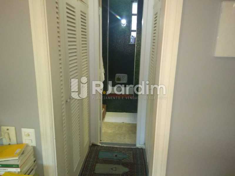 Conheça Closet do imóvel - Casa À Venda - Jardim Botânico - Rio de Janeiro - RJ - LACA40043 - 16 Closet - Casa À Venda - Jardim Botânico - Rio de Janeiro - RJ - LACA40043 - 16