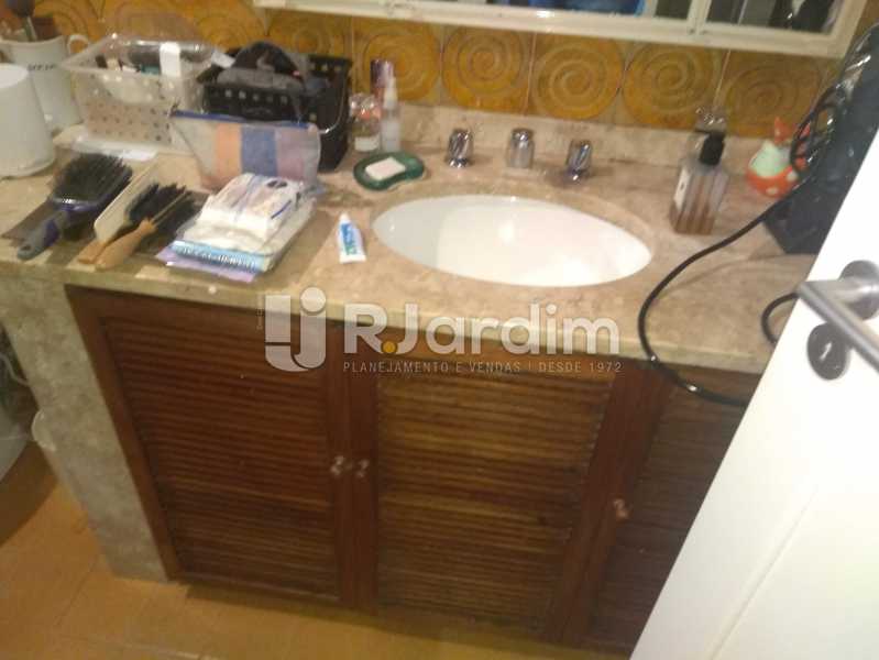 Conheça Banheiro Suíte do imóvel - Casa À Venda - Jardim Botânico - Rio de Janeiro - RJ - LACA40043 - 25 Banheiro Suíte - Casa À Venda - Jardim Botânico - Rio de Janeiro - RJ - LACA40043 - 25