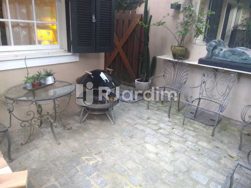Conheça Terraço do imóvel - Casa À Venda - Jardim Botânico - Rio de Janeiro - RJ - LACA40043 - 30 Terraço - Casa À Venda - Jardim Botânico - Rio de Janeiro - RJ - LACA40043 - 30