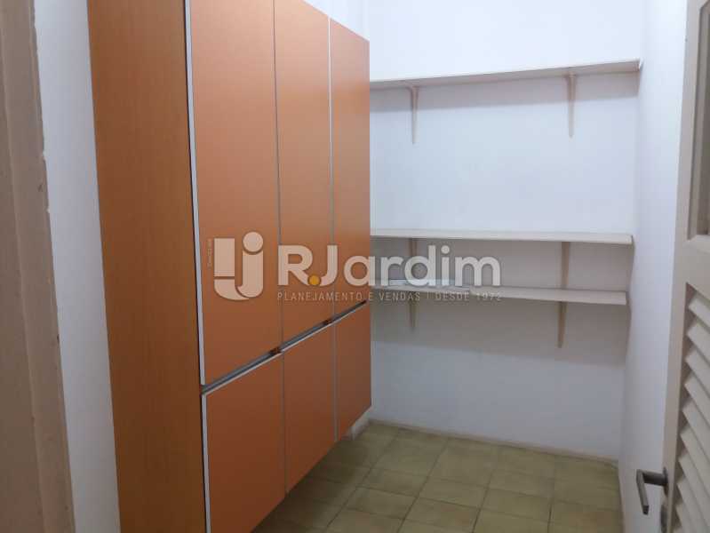 Conheça Dependência do imóvel - Apartamento À Venda - Humaitá - Rio de Janeiro - RJ - LAAP21490 - 19 Dependência - Apartamento À Venda - Humaitá - Rio de Janeiro - RJ - LAAP21490 - 19