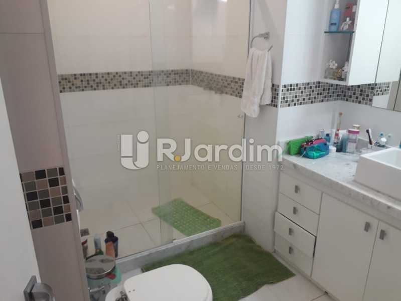 Conheça Banheiro Social do imóvel - Apartamento Copacabana, Zona Sul,Rio de Janeiro, RJ À Venda, 3 Quartos, 145m² - LAAP32115 - 12 Banheiro Social - Apartamento Copacabana, Zona Sul,Rio de Janeiro, RJ À Venda, 3 Quartos, 145m² - LAAP32115 - 12