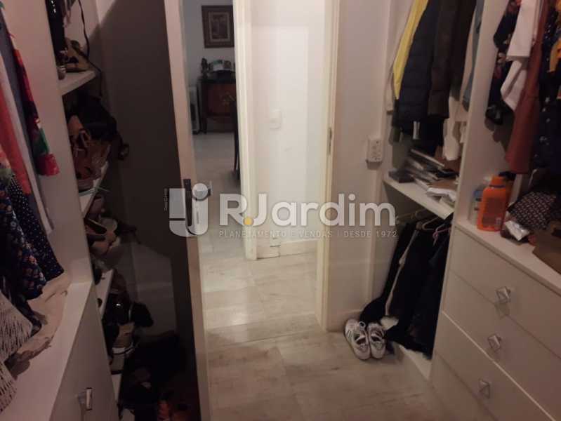 Conheça Closet do imóvel - Apartamento Copacabana, Zona Sul,Rio de Janeiro, RJ À Venda, 3 Quartos, 145m² - LAAP32115 - 15 Closet - Apartamento Copacabana, Zona Sul,Rio de Janeiro, RJ À Venda, 3 Quartos, 145m² - LAAP32115 - 15
