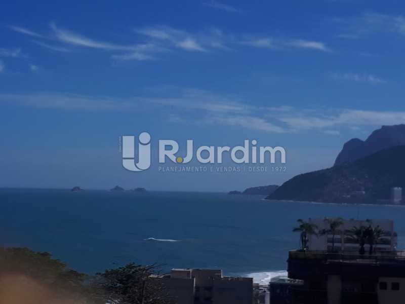Conheça Vista Arpoador e Ipanema do imóvel - Apartamento Copacabana 3 Quartos - LAFL30005 - 23 Vista Arpoador e Ipanema - Apartamento Copacabana 3 Quartos - LAFL30005 - 23