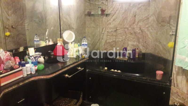 Conheça Banheiro do imóvel - Leblon, apartamento duplex, 3 quartos - LAAP32108 - 20 Banheiro - Leblon, apartamento duplex, 3 quartos - LAAP32108 - 20