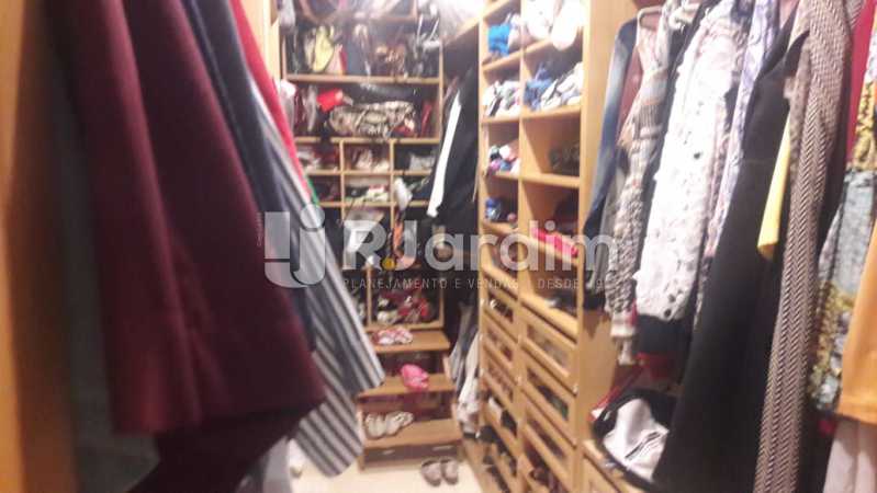 Conheça Closet do imóvel - Leblon, apartamento duplex, 3 quartos - LAAP32108 - 21 Closet - Leblon, apartamento duplex, 3 quartos - LAAP32108 - 21