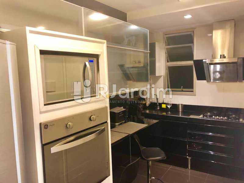 Conheça cozinha. do imóvel - Apartamento Ipanema 2 Quartos Garagem Compra Venda Avaliação Imóveis - BGAP20002 - 19 cozinha. - Apartamento Ipanema 2 Quartos Garagem Compra Venda Avaliação Imóveis - BGAP20002 - 19