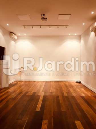Conheça SALÃO II do imóvel - Casa Comercial Botafogo,Zona Sul,Rio de Janeiro,RJ Para Alugar,4 Quartos,320m² - LACC40009 - 5 SALÃO II - Casa Comercial Botafogo,Zona Sul,Rio de Janeiro,RJ Para Alugar,4 Quartos,320m² - LACC40009 - 5