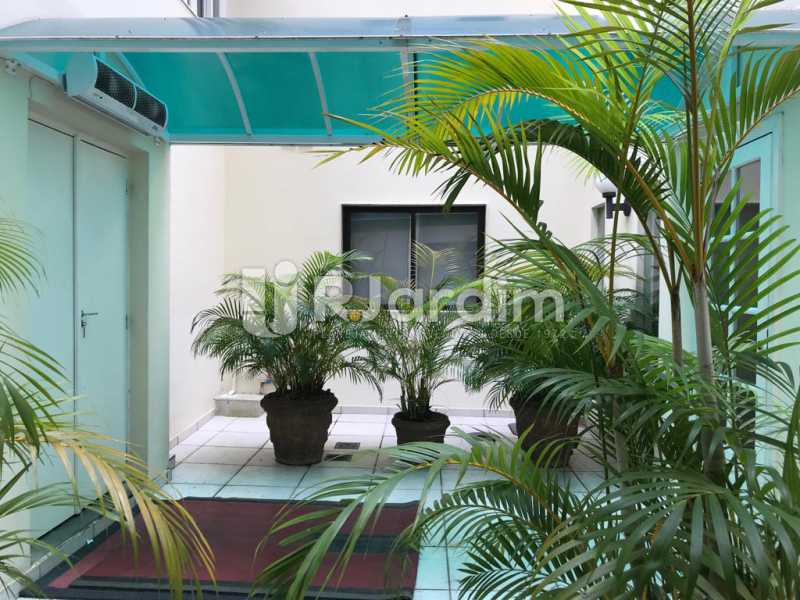 Conheça Área interna do imóvel - Jardim Botânico, Casa Comercial, 454 m² . - LACC00041 - 3 Área interna - Jardim Botânico, Casa Comercial, 454 m² . - LACC00041 - 3