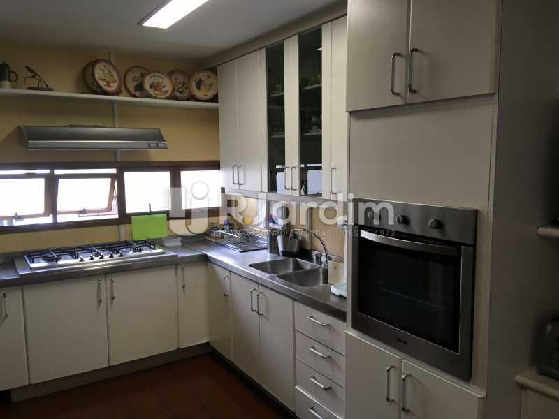 Conheça Cozinha do imóvel - Apartamento Leblon 4 Quartos Compra Venda Avaliação Imóveis - LAAP40787 - 29 Cozinha - Apartamento Leblon 4 Quartos Compra Venda Avaliação Imóveis - LAAP40787 - 29