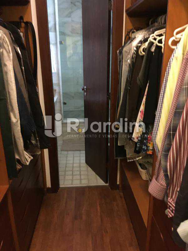 Conheça Closet do imóvel - Apartamento Leblon 4 Quartos Compra Venda Avaliação Imóveis - LAAP40787 - 17 Closet - Apartamento Leblon 4 Quartos Compra Venda Avaliação Imóveis - LAAP40787 - 17