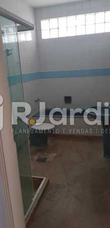 Conheça Banheiro de serviço do imóvel - Apartamento Flamengo 3 Quartos Aluguel - LAAP32129 - 8 Banheiro de serviço - Apartamento Flamengo 3 Quartos Aluguel - LAAP32129 - 8