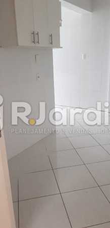 Conheça Cozinha com armários do imóvel - Apartamento Flamengo 3 Quartos Aluguel - LAAP32129 - 18 Cozinha com armários - Apartamento Flamengo 3 Quartos Aluguel - LAAP32129 - 18