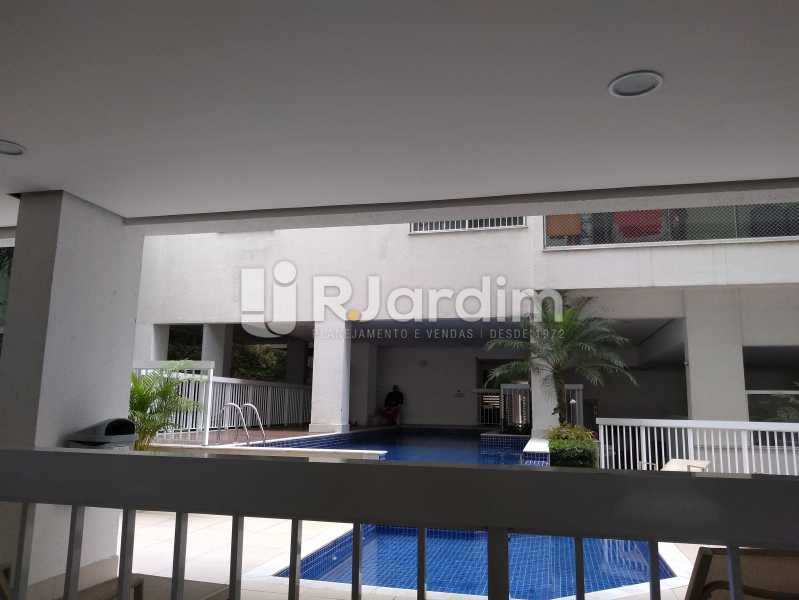Conheça piscina do imóvel - Apartamento Botafogo 3 Quartos Compra Venda Avaliação Imóveis - BGAP30003 - 27 piscina - Apartamento Botafogo 3 Quartos Compra Venda Avaliação Imóveis - BGAP30003 - 27