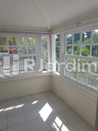 Conheça Casa do imóvel - Casa em Condomínio Barra da Tijuca 5 Quartos Garagem Aluguel Administração Imóveis - LACN50011 - 8 Casa - Casa em Condomínio Barra da Tijuca 5 Quartos Garagem Aluguel Administração Imóveis - LACN50011 - 8