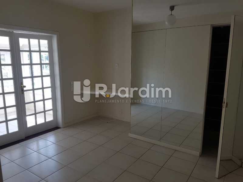 Conheça Casa do imóvel - Casa em Condomínio Barra da Tijuca 5 Quartos Garagem Aluguel Administração Imóveis - LACN50011 - 14 Casa - Casa em Condomínio Barra da Tijuca 5 Quartos Garagem Aluguel Administração Imóveis - LACN50011 - 14