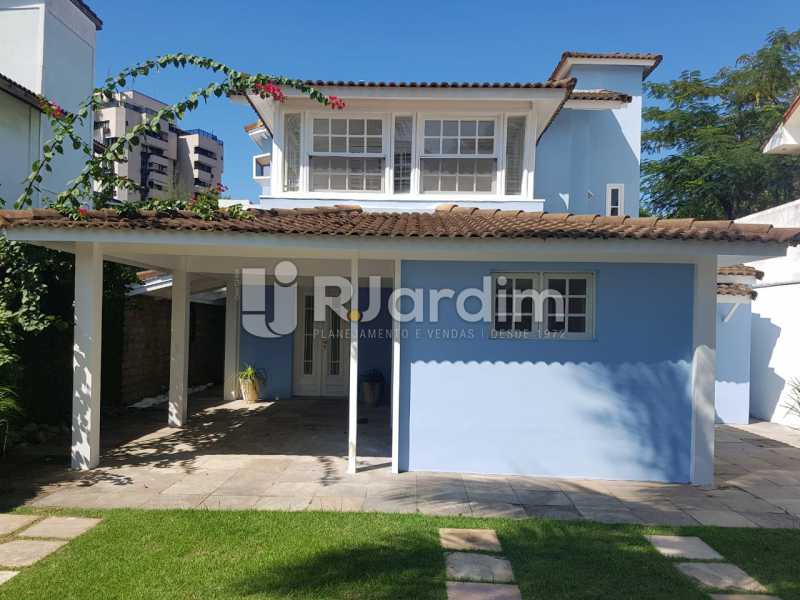 Conheça Casa do imóvel - Casa em Condomínio Barra da Tijuca 5 Quartos Garagem Aluguel Administração Imóveis - LACN50011 - 3 Casa - Casa em Condomínio Barra da Tijuca 5 Quartos Garagem Aluguel Administração Imóveis - LACN50011 - 3