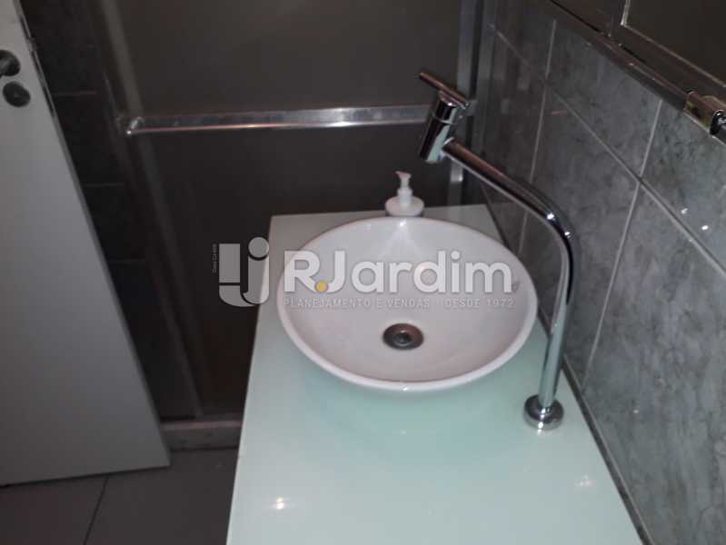 Conheça Banheiro Social cuba e Box do imóvel - Apartamento Botafogo 2 Quartos Aluguel Administração imóveis - LAAP21530 - 13 Banheiro Social cuba e Box - Apartamento Botafogo 2 Quartos Aluguel Administração imóveis - LAAP21530 - 13