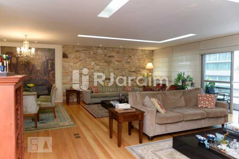 Conheça 3sala estar 1 do imóvel - Apartamento Leblon 3 Quartos Aluguel Administração Imóveis - LAAP40793 - 4 3sala estar 1 - Apartamento Leblon 3 Quartos Aluguel Administração Imóveis - LAAP40793 - 4
