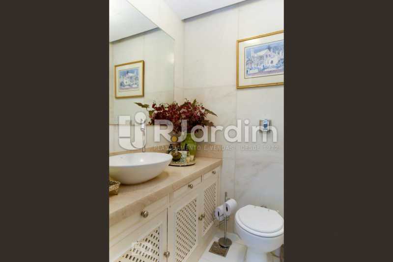 Conheça 8lavabo do imóvel - Apartamento Leblon 3 Quartos Aluguel Administração Imóveis - LAAP40793 - 9 8lavabo - Apartamento Leblon 3 Quartos Aluguel Administração Imóveis - LAAP40793 - 9