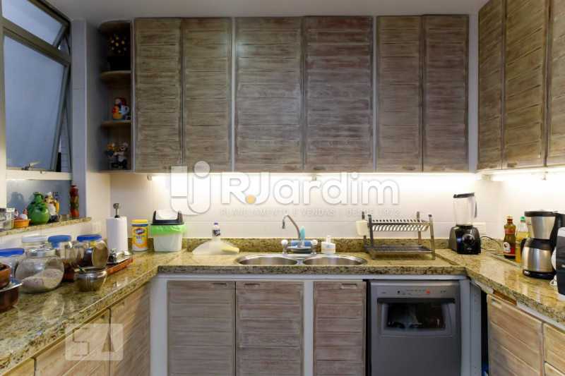 Conheça 24armarios cozinha do imóvel - Apartamento Leblon 3 Quartos Aluguel Administração Imóveis - LAAP40793 - 25 24armarios cozinha - Apartamento Leblon 3 Quartos Aluguel Administração Imóveis - LAAP40793 - 25