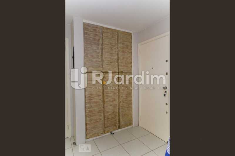 Conheça 25armarios cozinha 2 do imóvel - Apartamento Leblon 3 Quartos Aluguel Administração Imóveis - LAAP40793 - 26 25armarios cozinha 2 - Apartamento Leblon 3 Quartos Aluguel Administração Imóveis - LAAP40793 - 26