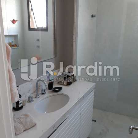 Conheça Banheiro Suíte do imóvel - Apartamento Lagoa Quarto Garagem Compra Venda Avaliação Imóveis - LAAP10378 - 16 Banheiro Suíte - Apartamento Lagoa Quarto Garagem Compra Venda Avaliação Imóveis - LAAP10378 - 16