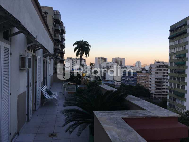 Conheça Varanda/Terraço do imóvel - Cobertura Rua das Laranjeiras,Laranjeiras, Zona Sul,Rio de Janeiro, RJ À Venda, 3 Quartos, 230m² - LACO30288 - 5 Varanda/Terraço - Cobertura Rua das Laranjeiras,Laranjeiras, Zona Sul,Rio de Janeiro, RJ À Venda, 3 Quartos, 230m² - LACO30288 - 5