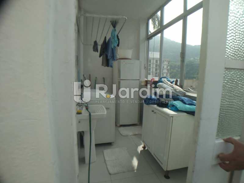 Conheça Área de serviço do imóvel - Cobertura Rua das Laranjeiras,Laranjeiras, Zona Sul,Rio de Janeiro, RJ À Venda, 3 Quartos, 230m² - LACO30288 - 27 Área de serviço - Cobertura Rua das Laranjeiras,Laranjeiras, Zona Sul,Rio de Janeiro, RJ À Venda, 3 Quartos, 230m² - LACO30288 - 27