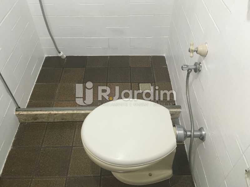 Conheça Banheiro serviço do imóvel - Apartamento Rua Major Rúbens Vaz,Gávea, Zona Sul,Rio de Janeiro, RJ À Venda, 3 Quartos, 104m² - LAAP32166 - 26 Banheiro serviço - Apartamento Rua Major Rúbens Vaz,Gávea, Zona Sul,Rio de Janeiro, RJ À Venda, 3 Quartos, 104m² - LAAP32166 - 26