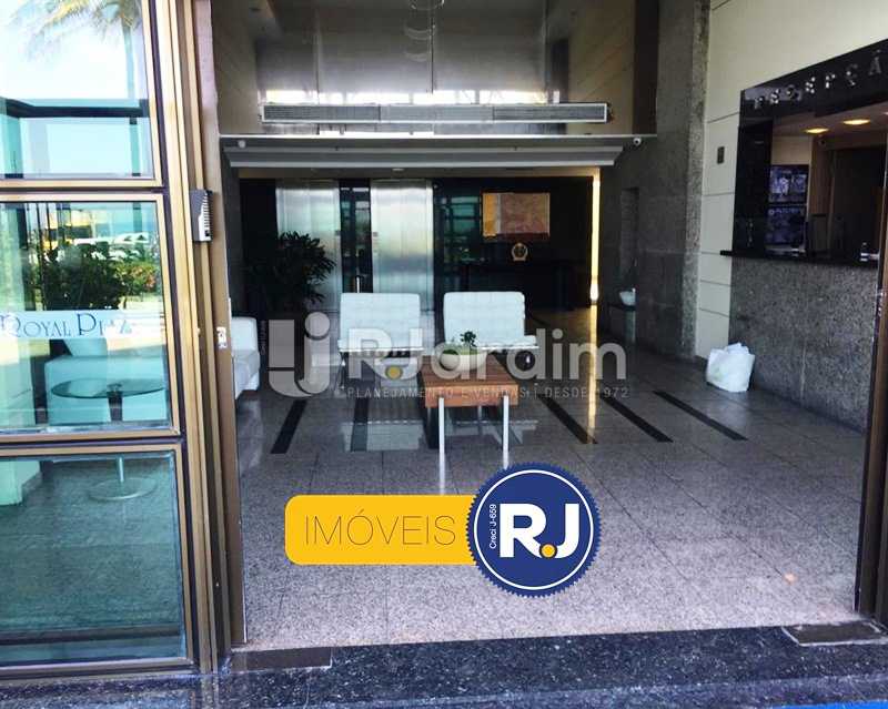 Conheça Portaria do imóvel - Compra Venda Apartamento Residencial Barra da Tijuca - LAAP10382 - 19 Portaria - Compra Venda Apartamento Residencial Barra da Tijuca - LAAP10382 - 19