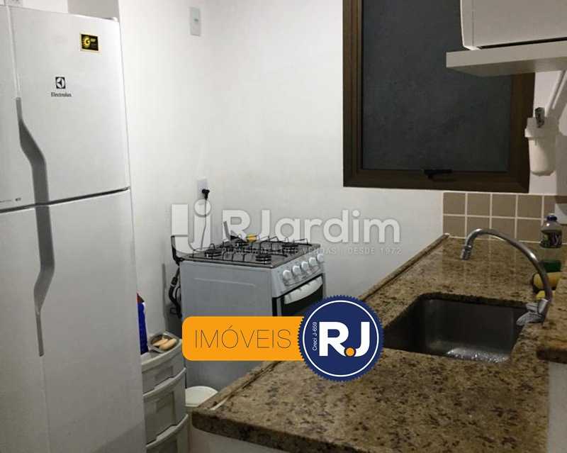 Conheça Cozinha do imóvel - Compra Venda Apartamento Residencial Barra da Tijuca - LAAP10382 - 14 Cozinha - Compra Venda Apartamento Residencial Barra da Tijuca - LAAP10382 - 14
