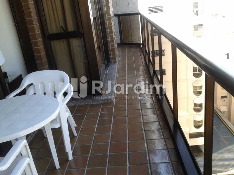 Conheça Varanda do imóvel - Flat Para Alugar - Ipanema - Rio de Janeiro - RJ - LAFL20094 - 7 Varanda - Flat Para Alugar - Ipanema - Rio de Janeiro - RJ - LAFL20094 - 7