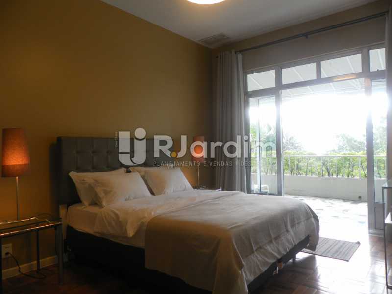 Conheça Banheiro do imóvel - Casa Rua Cosme Velho,Cosme Velho, Zona Sul,Rio de Janeiro, RJ À Venda, 4 Quartos, 780m² - LACA40047 - 22 Banheiro - Casa Rua Cosme Velho,Cosme Velho, Zona Sul,Rio de Janeiro, RJ À Venda, 4 Quartos, 780m² - LACA40047 - 22