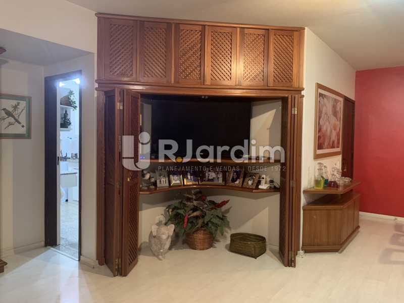 Conheça Sala de estar do imóvel - Apartamento à venda Rua General Rabelo,Gávea, Zona Sul,Rio de Janeiro - R$ 2.400.000 - LAAP21564 - 8 Sala de estar - Apartamento à venda Rua General Rabelo,Gávea, Zona Sul,Rio de Janeiro - R$ 2.400.000 - LAAP21564 - 8