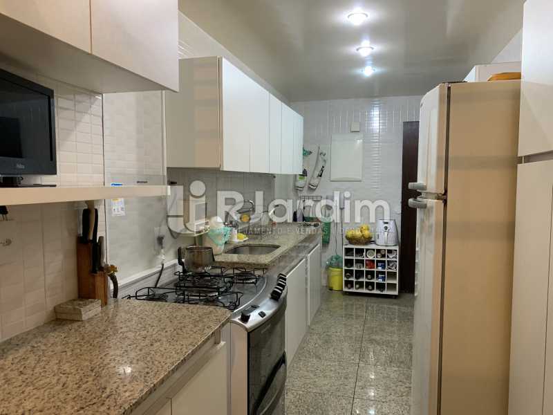 Conheça Cozinha do imóvel - Apartamento à venda Rua General Rabelo,Gávea, Zona Sul,Rio de Janeiro - R$ 2.400.000 - LAAP21564 - 12 Cozinha - Apartamento à venda Rua General Rabelo,Gávea, Zona Sul,Rio de Janeiro - R$ 2.400.000 - LAAP21564 - 12